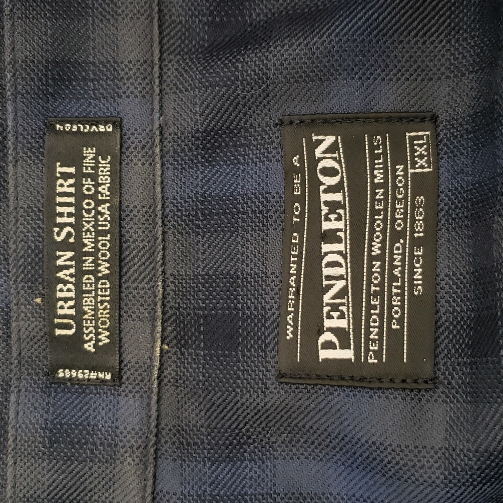 ❌SOLD❌Vintage Pendleton Woolen Blue Plaid Button Down Shirt - Picture 8 of 15